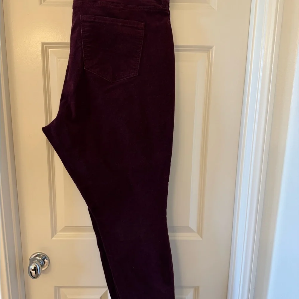 Kut from the Kloth Maroon Corduroy Skinny Jeans - Picture 4 of 9